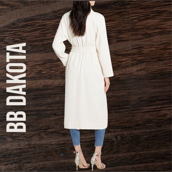 BB DAKOTA Women’s I Spy Textured Twill Light Weight Trench Coat in the Size S - Picture 6 of 16